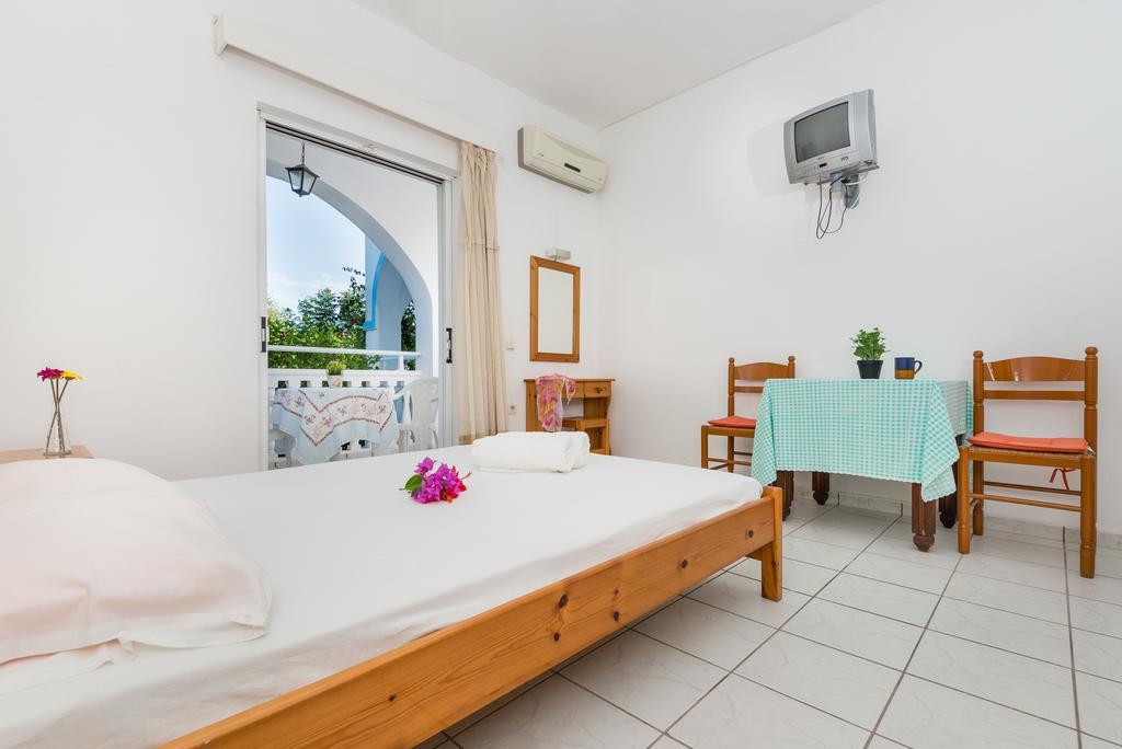 Tassos & Marios Apartments I Laganas Room photo