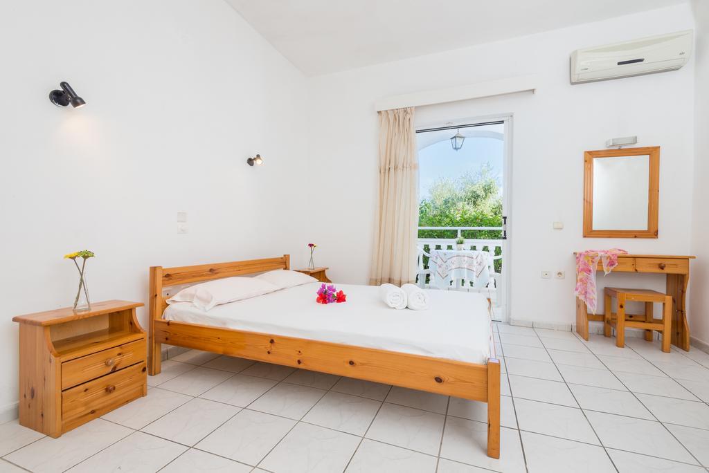 Tassos & Marios Apartments I Laganas Room photo